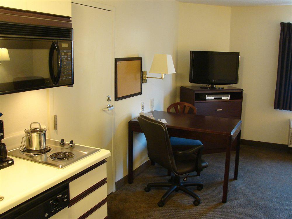 Candlewood Suites Raleigh Crabtree By Ihg Exterior foto